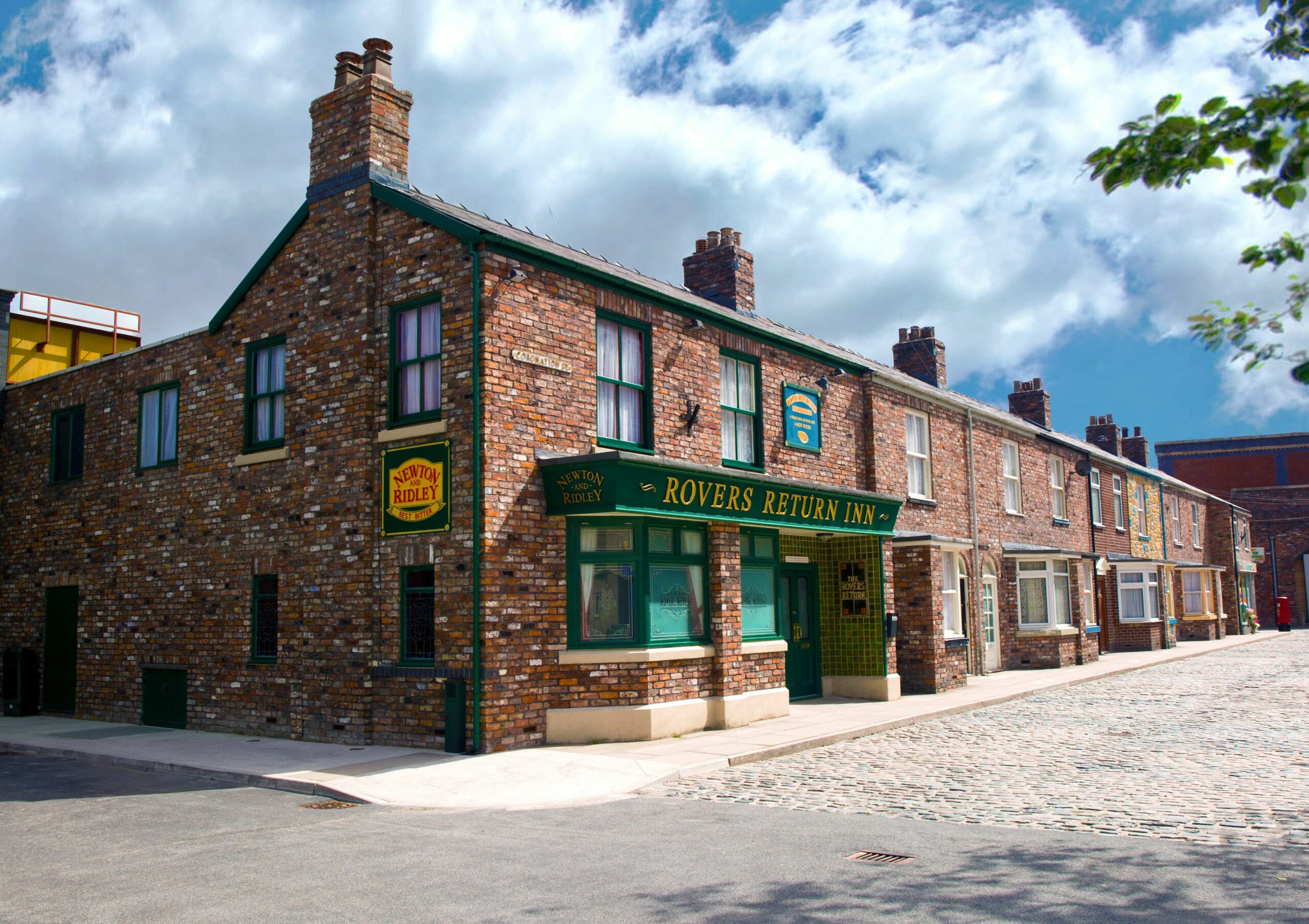 parking for coronation street tour